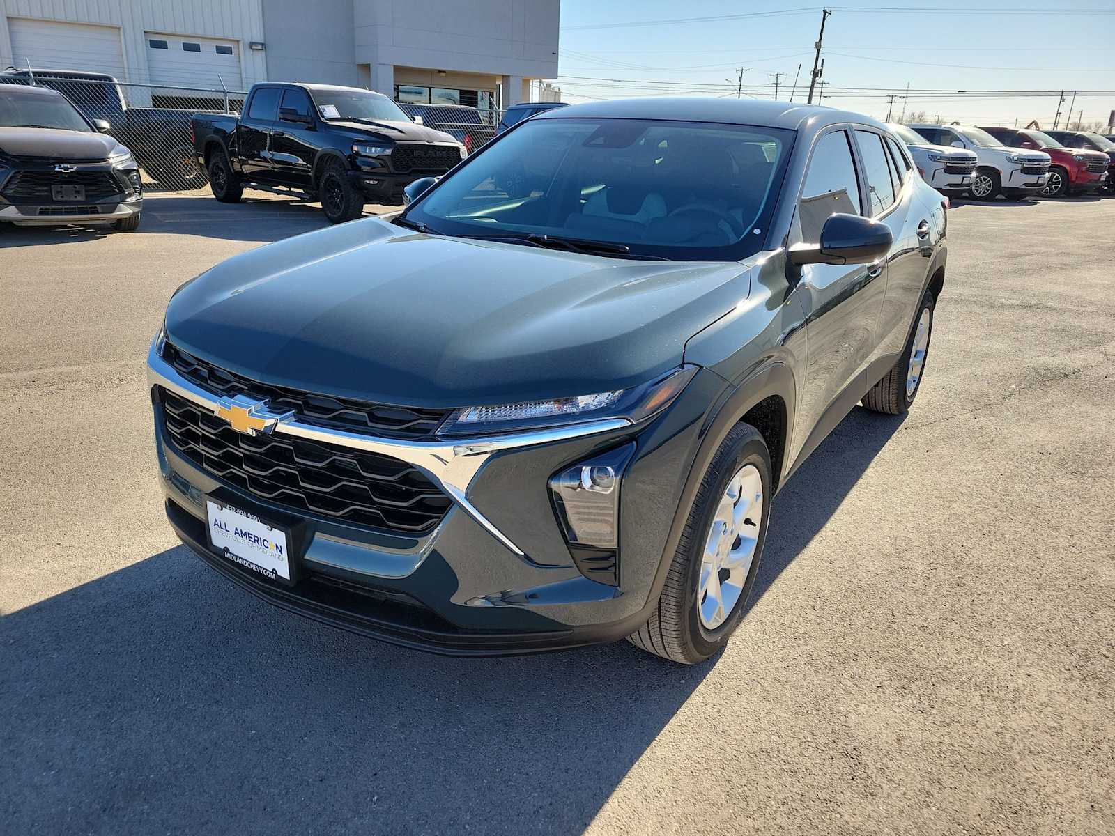 Thumbnail: 2026 Chevrolet Trax - 4