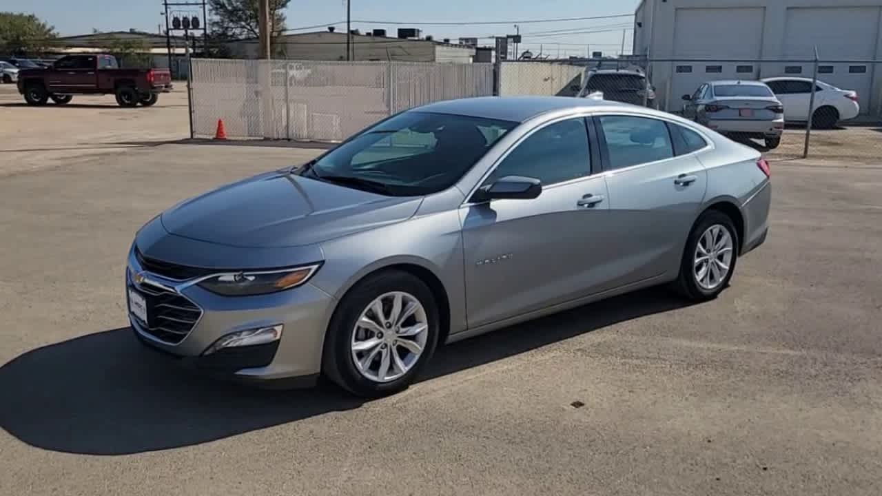 Thumbnail: 2024 Chevrolet Malibu - 4