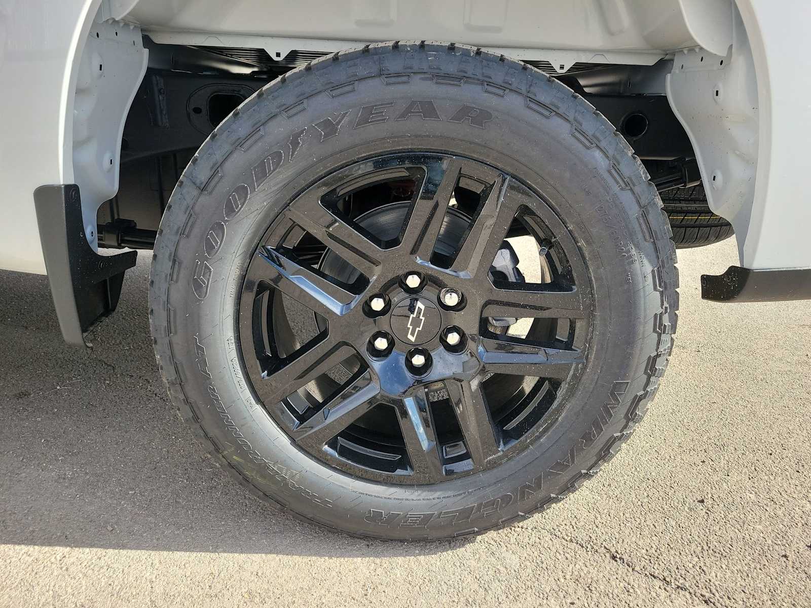 Thumbnail: 2026 Chevrolet Silverado 1500 - 12