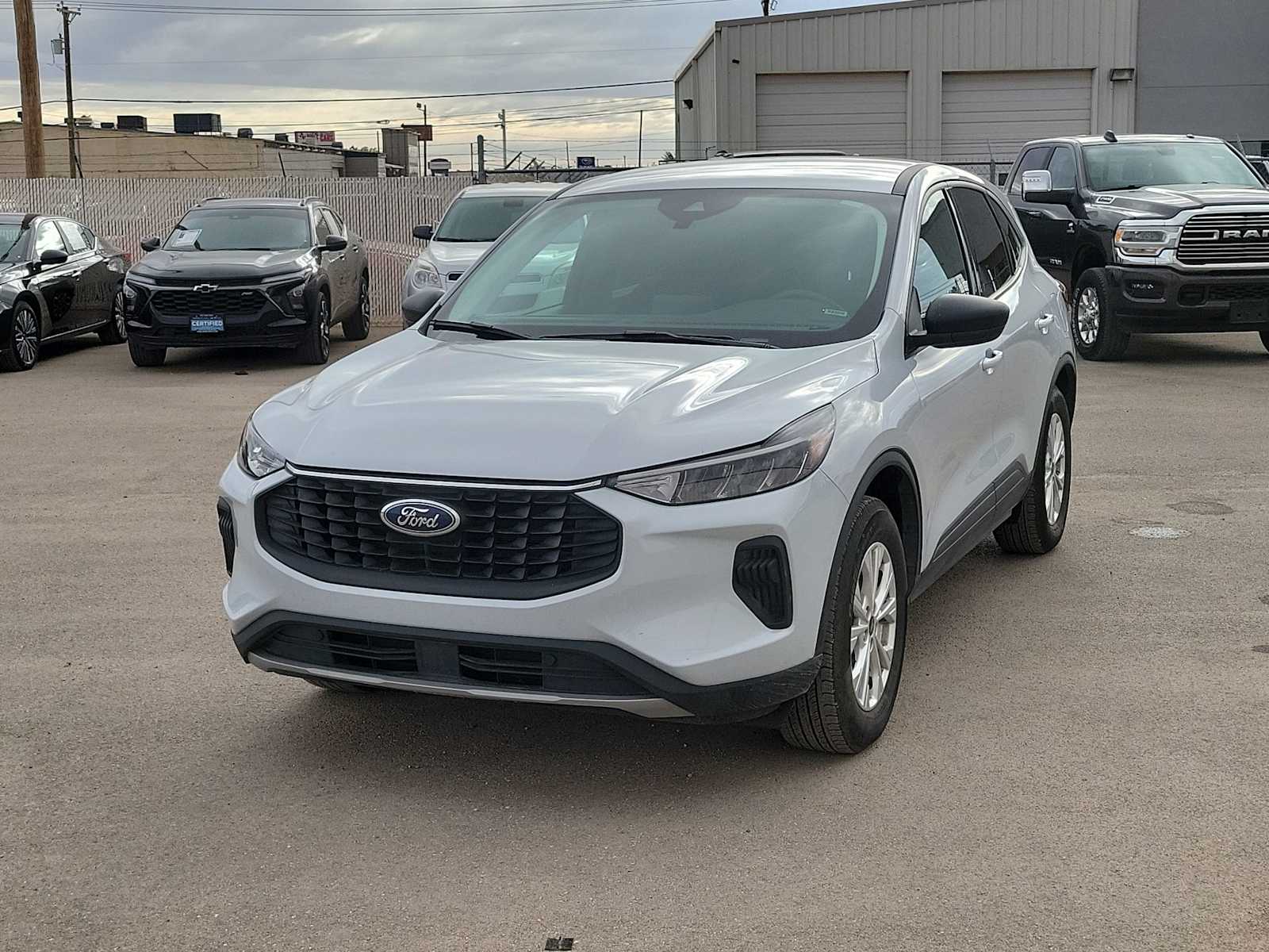 Thumbnail: 2025 Ford Escape - 4