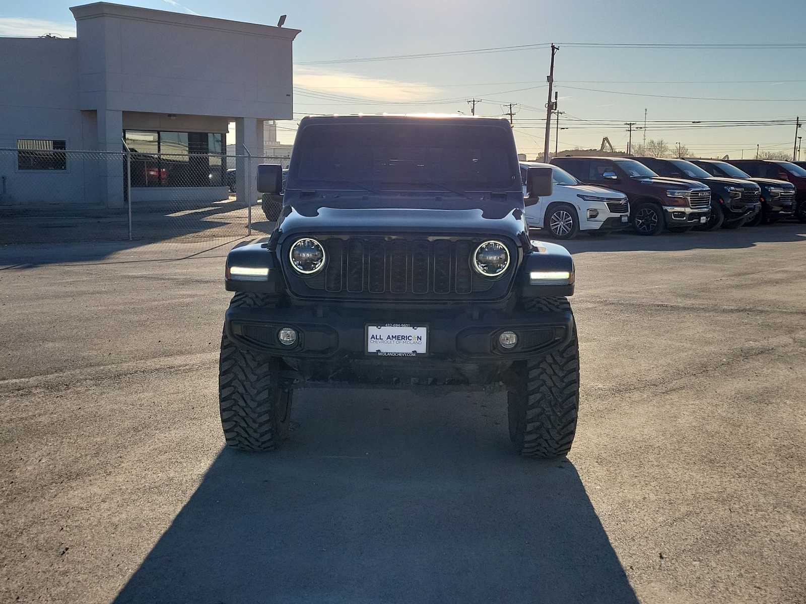 Thumbnail: 2024 Jeep Gladiator - 2