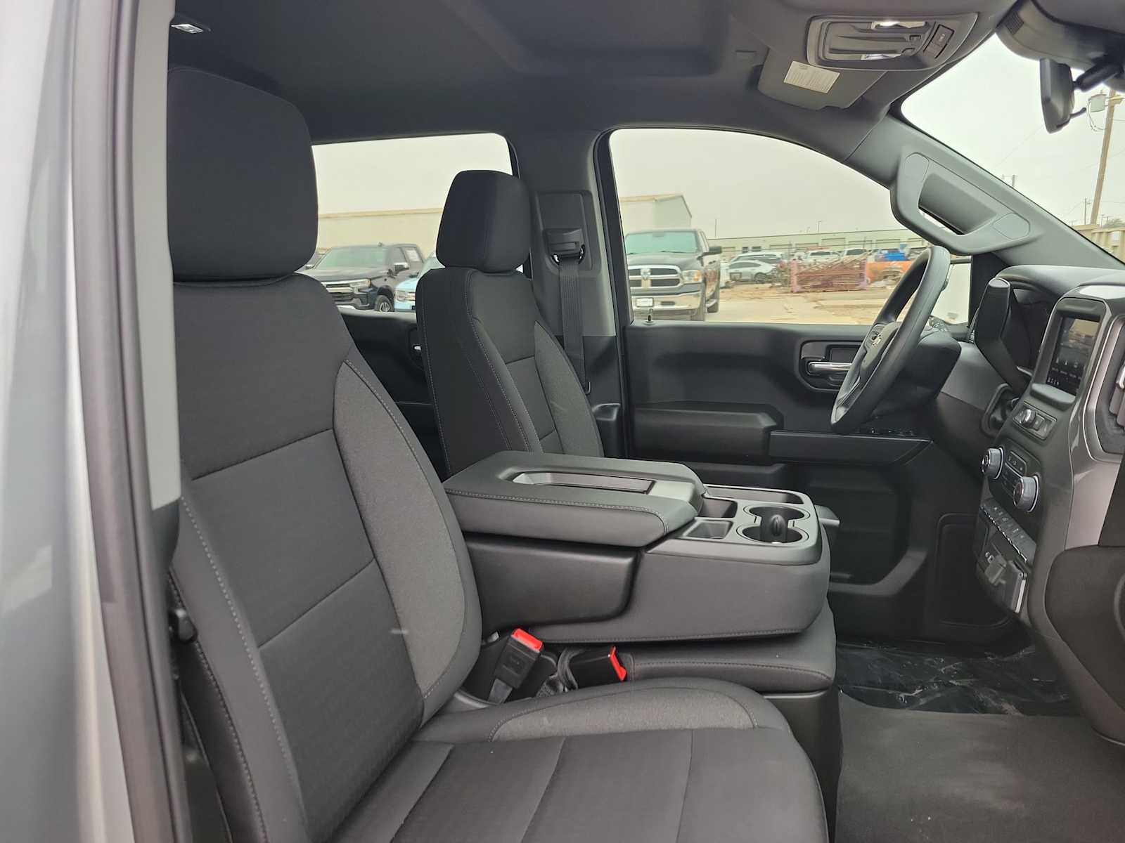 2025 Chevrolet Silverado 1500 Custom 22