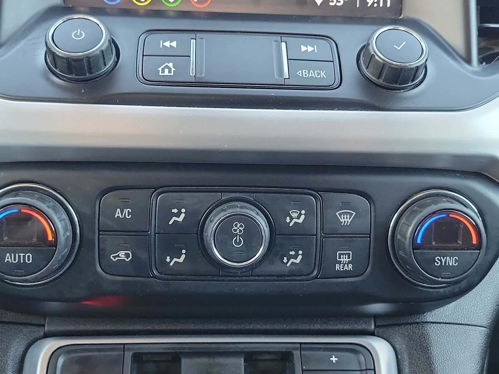 Thumbnail: 2020 GMC Acadia - 23