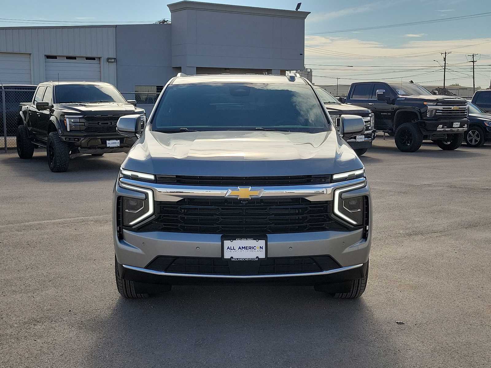 Thumbnail: 2026 Chevrolet Tahoe - 3