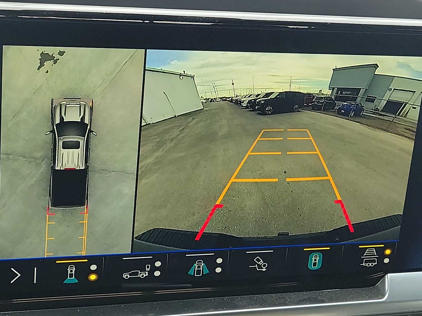 Thumbnail: 2026 Chevrolet Silverado 2500 - 24