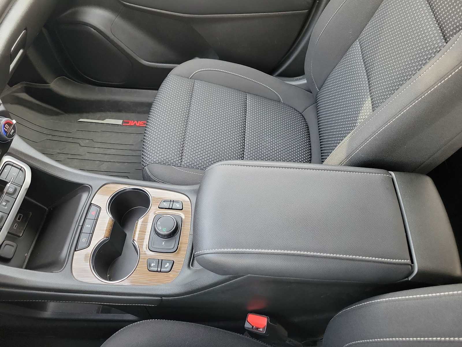 Thumbnail: 2023 GMC Acadia - 20