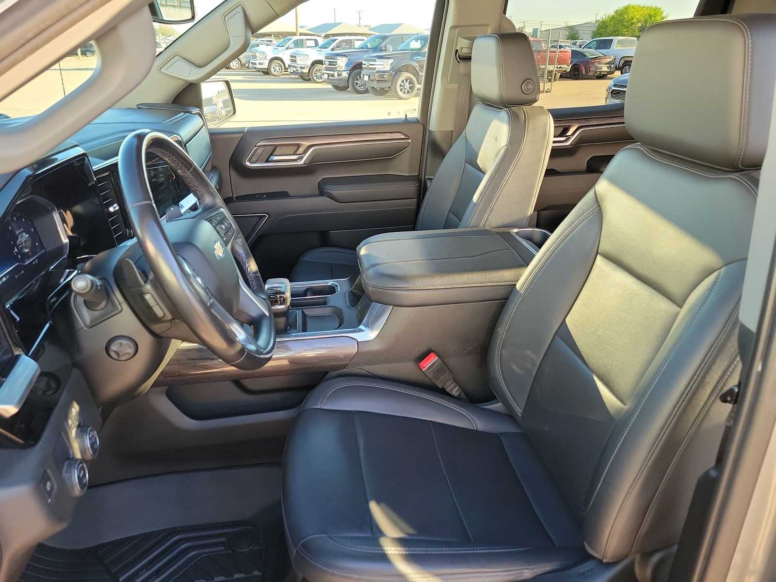 Thumbnail: 2023 Chevrolet Silverado 1500 - 15