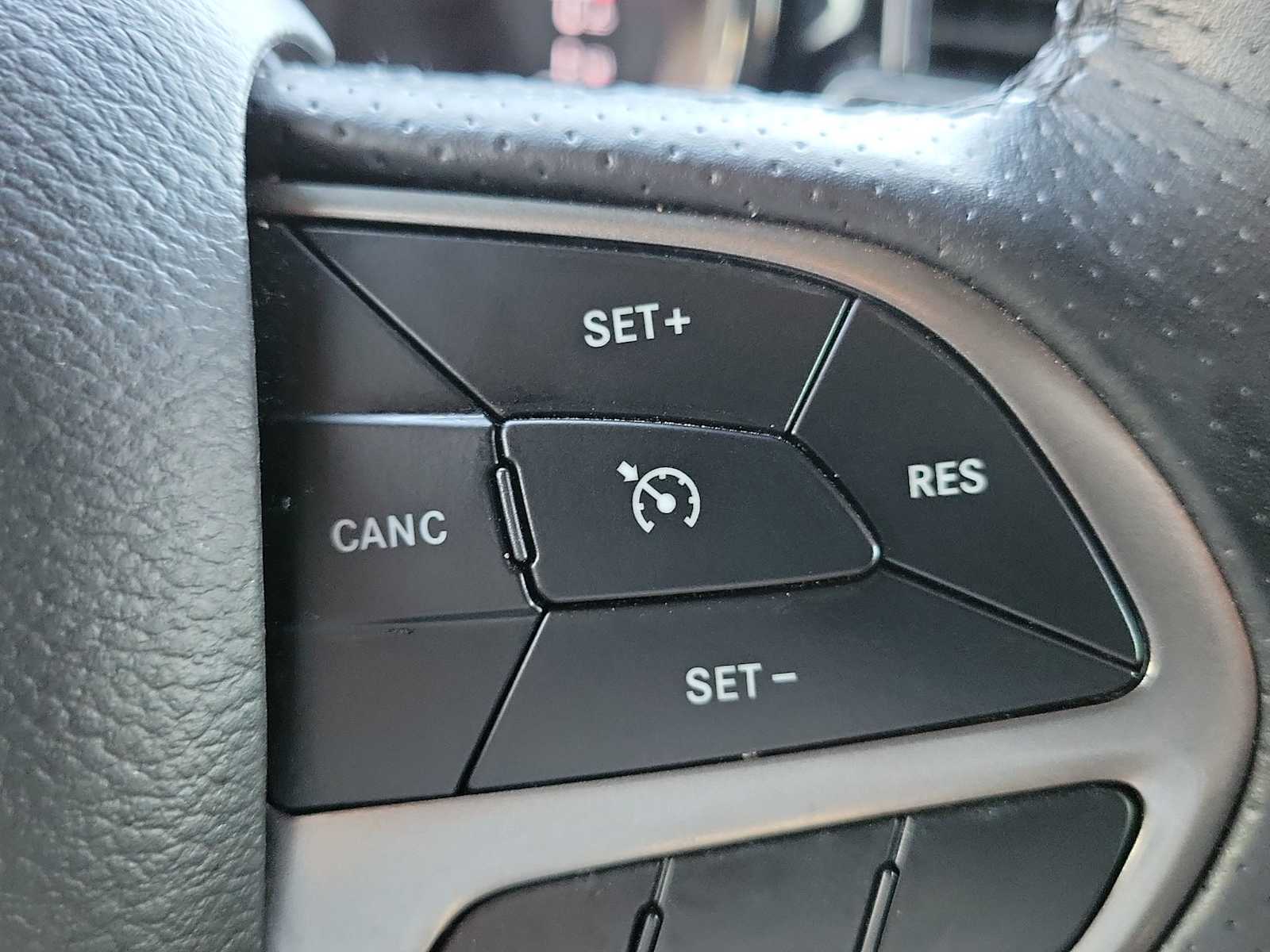 Thumbnail: 2023 Dodge Durango - 23