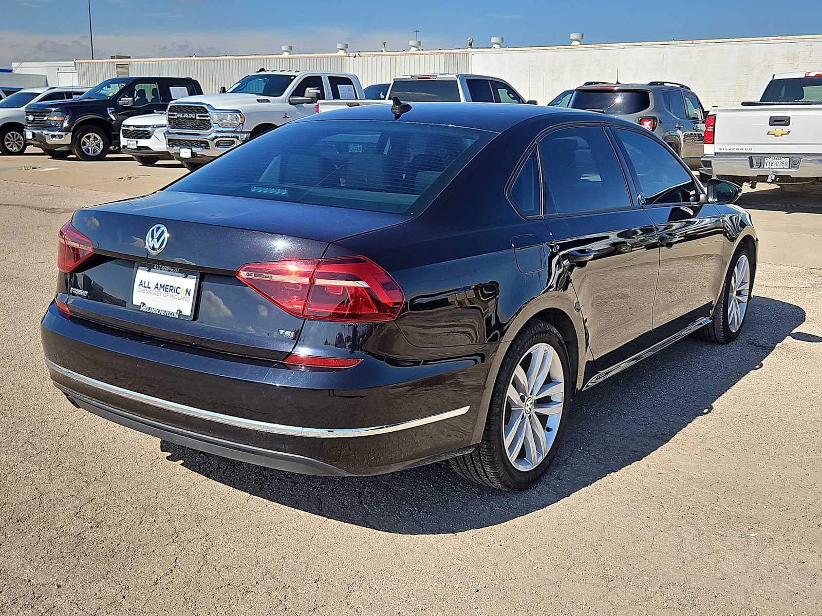 Thumbnail: 2019 Volkswagen Passat - 8