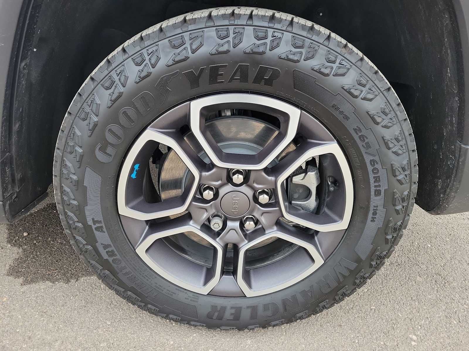 Thumbnail: 2022 Jeep Grand Cherokee - 16