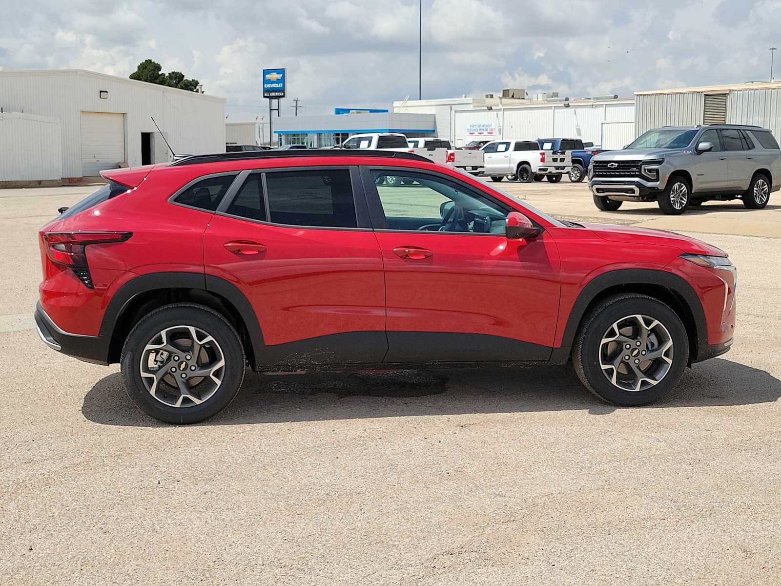 Thumbnail: 2026 Chevrolet Trax - 9