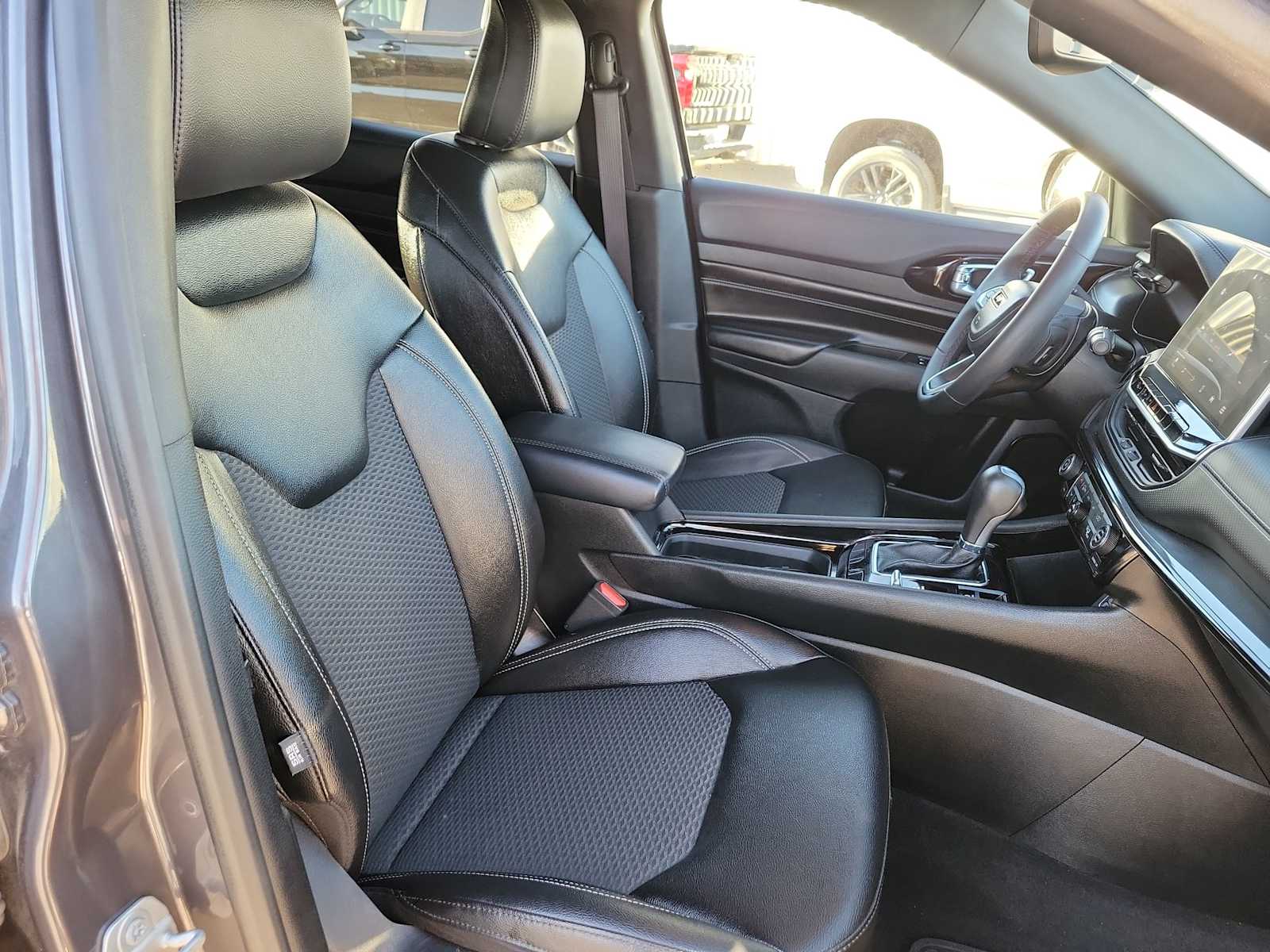 Thumbnail: 2024 Jeep Compass - 22