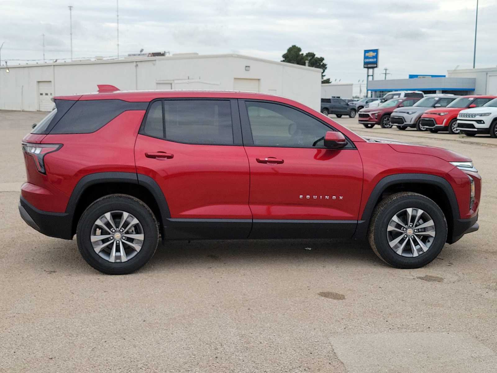 Thumbnail: 2026 Chevrolet Equinox - 9