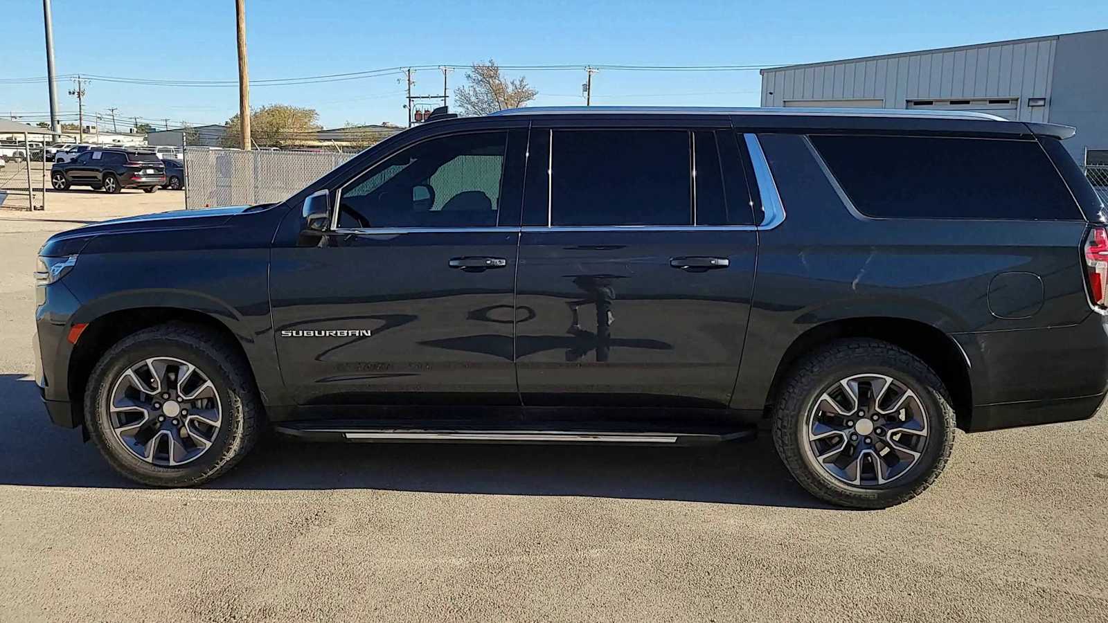 Thumbnail: 2022 Chevrolet Suburban - 5