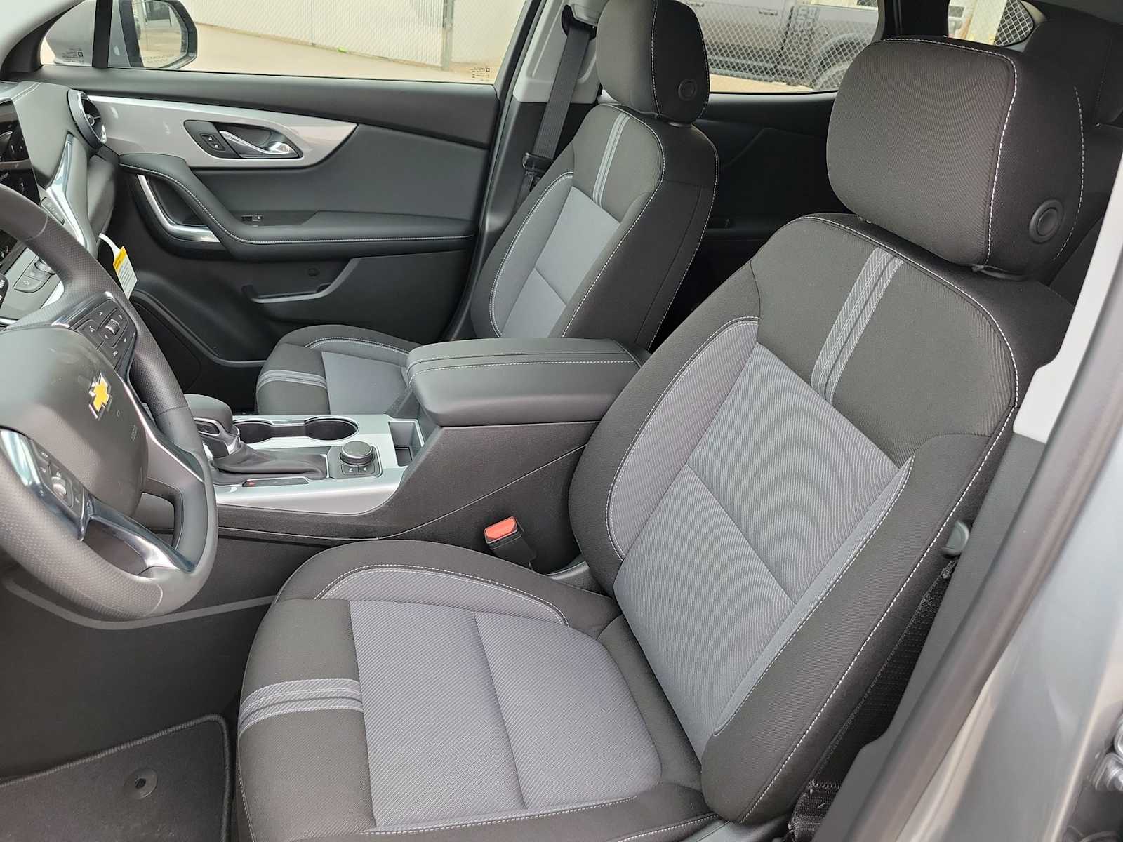 Thumbnail: 2026 Chevrolet Blazer - 15