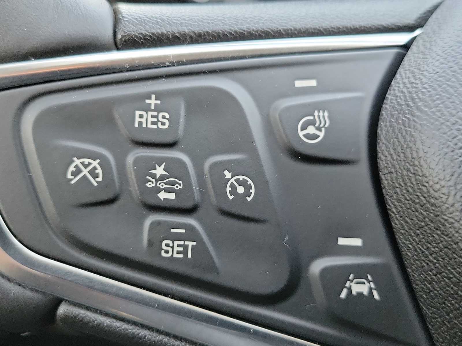 Thumbnail: 2018 Chevrolet Equinox - 27