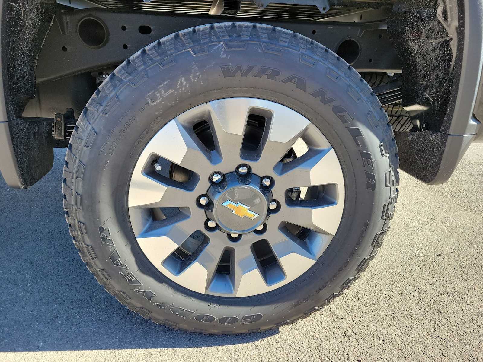 Thumbnail: 2026 Chevrolet Silverado 2500 - 16