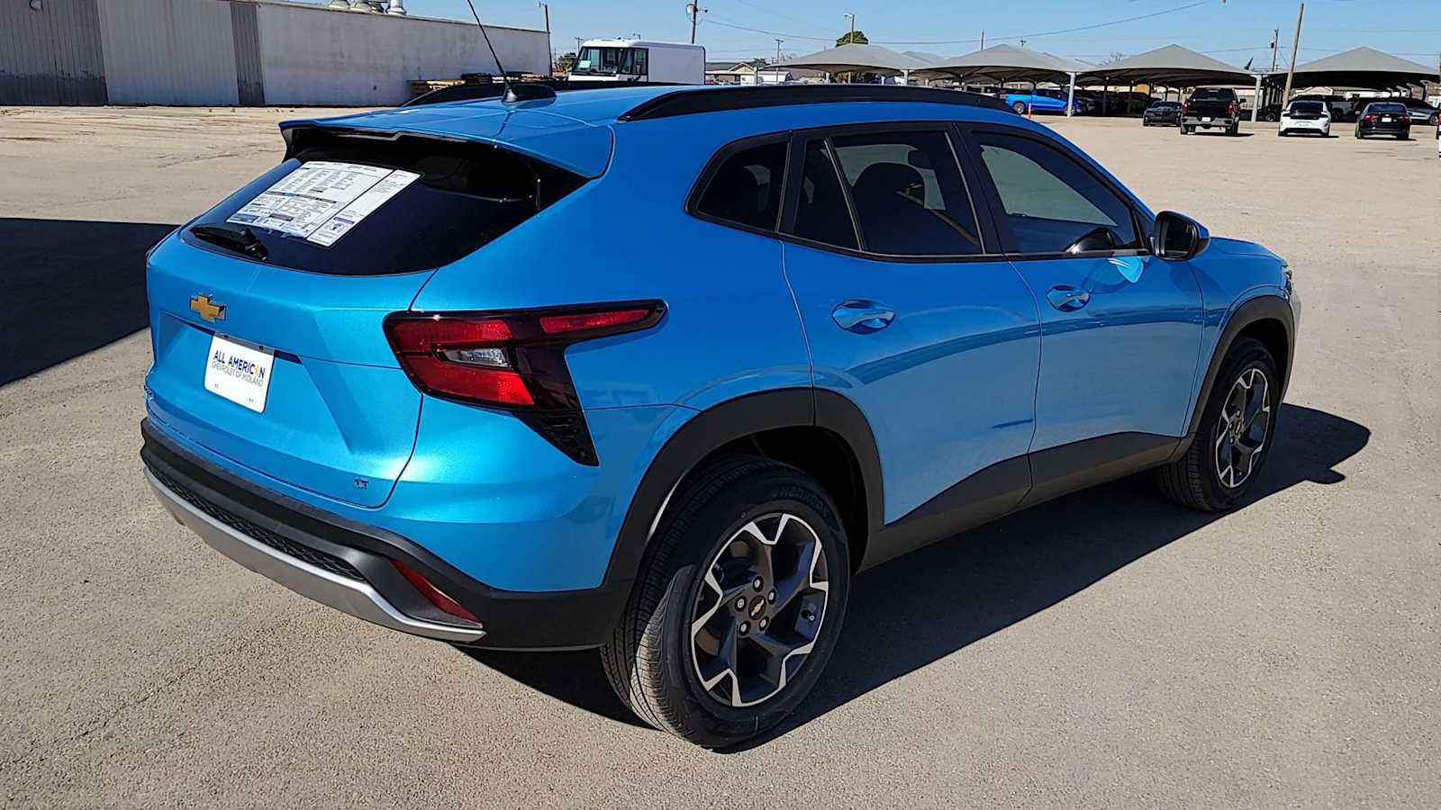 Thumbnail: 2026 Chevrolet Trax - 8