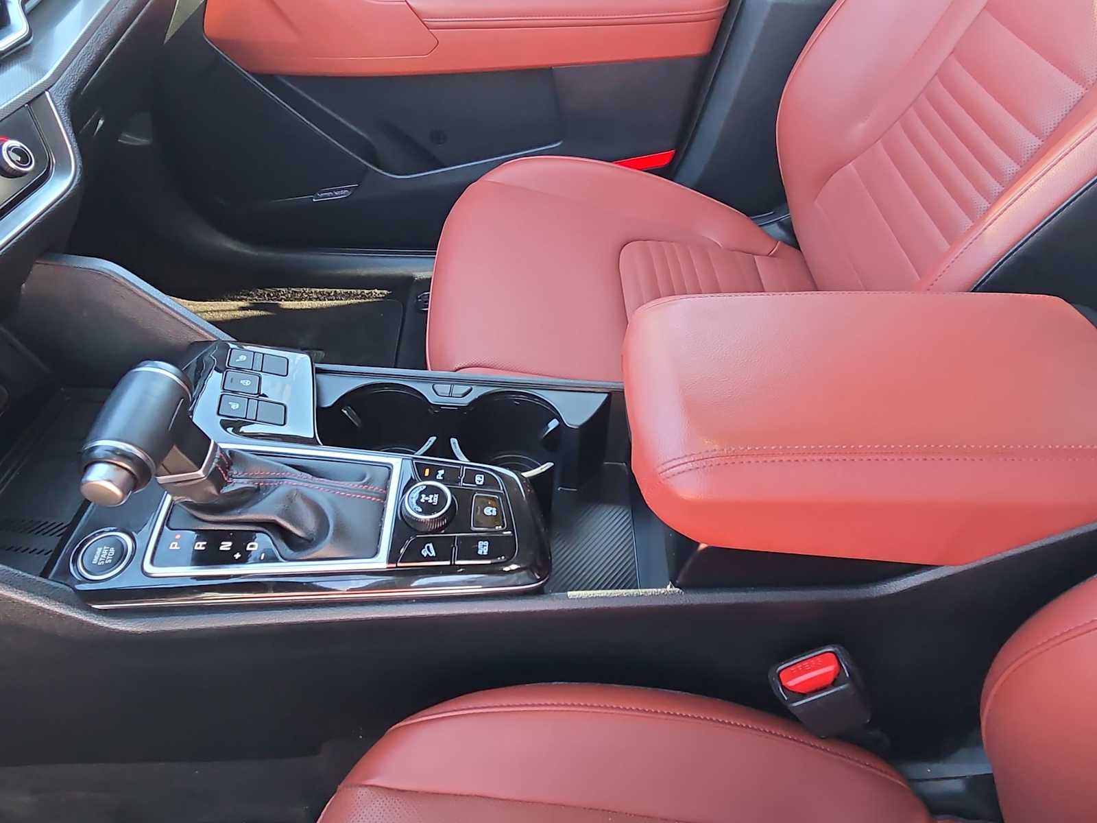 Thumbnail: 2023 Kia Sportage - 20