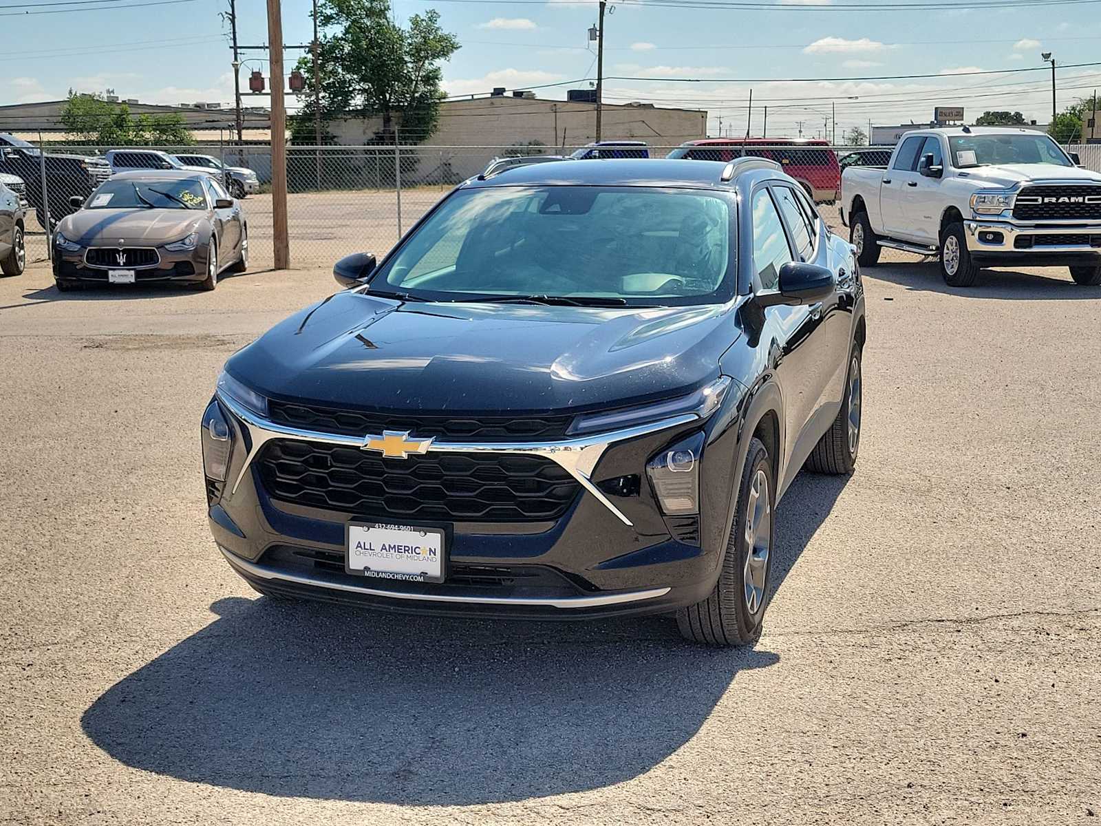 Thumbnail: 2025 Chevrolet Trax - 4