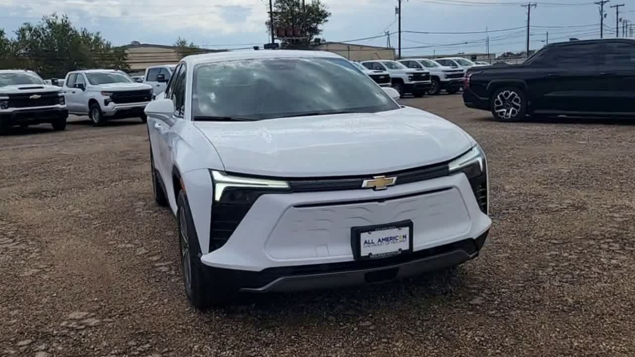 Thumbnail: 2025 Chevrolet Blazer EV - 3