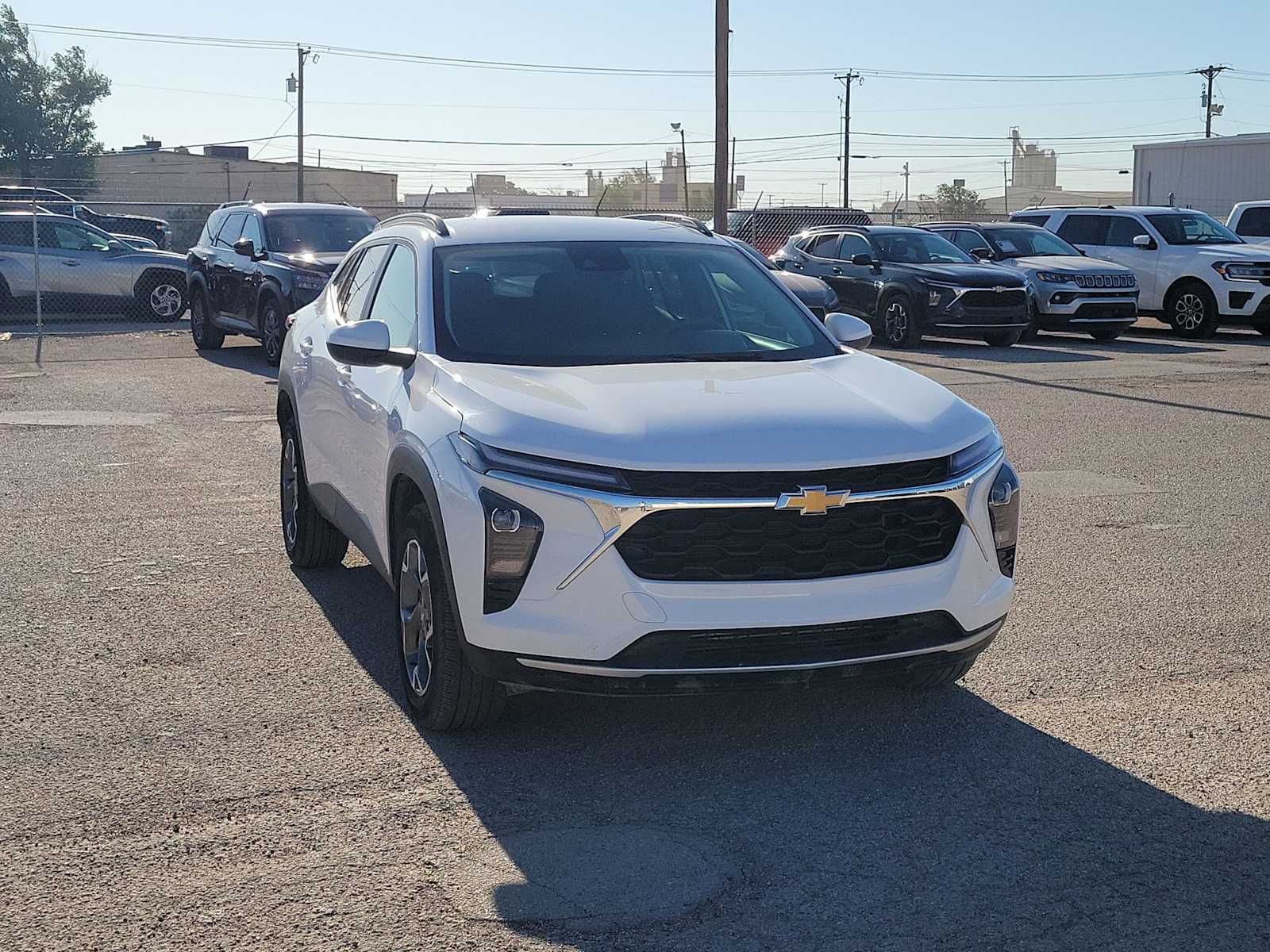 Thumbnail: 2025 Chevrolet Trax - 2