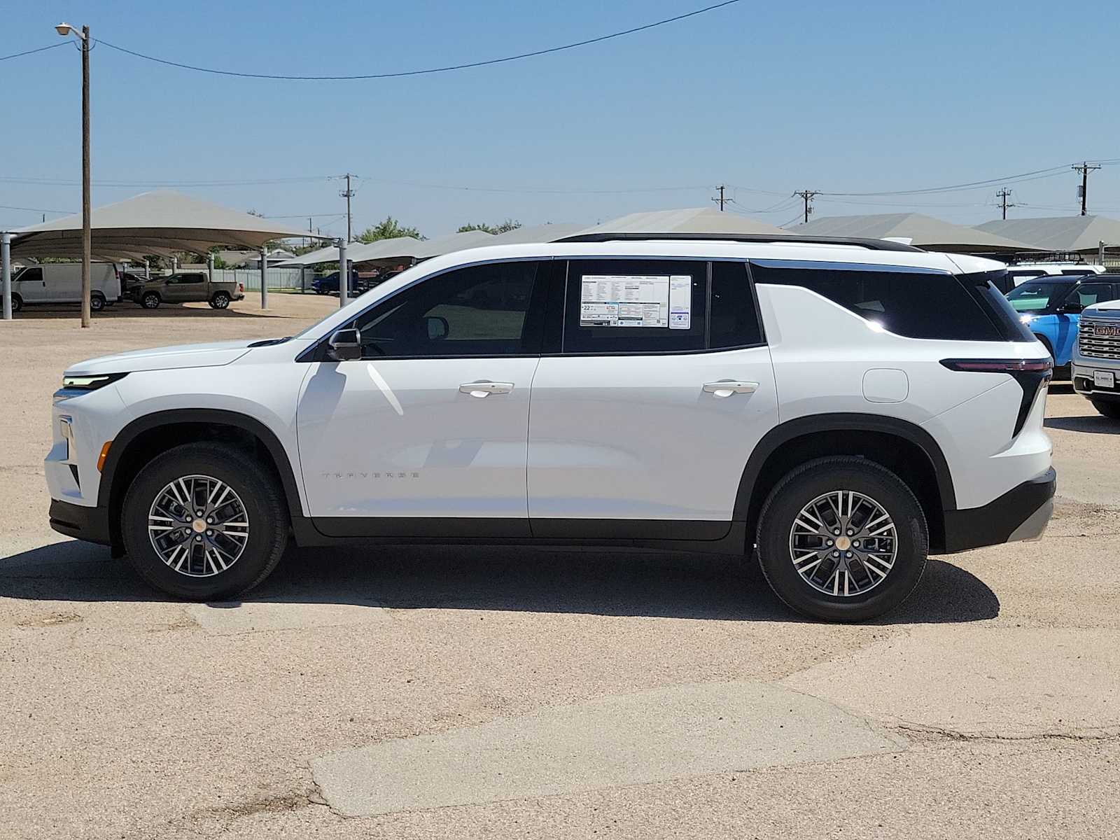 Thumbnail: 2026 Chevrolet Traverse - 5