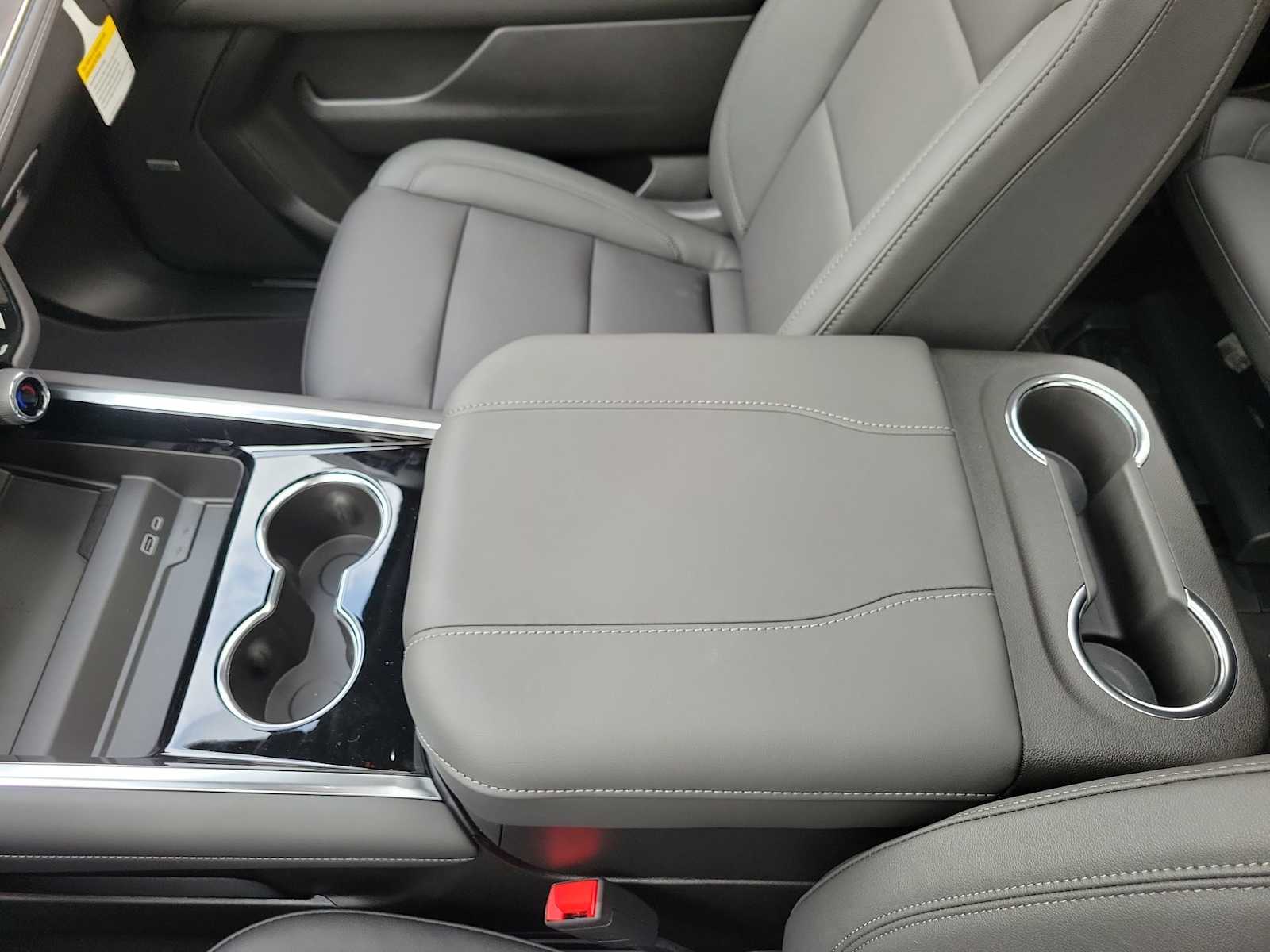 Thumbnail: 2026 Chevrolet Suburban - 20