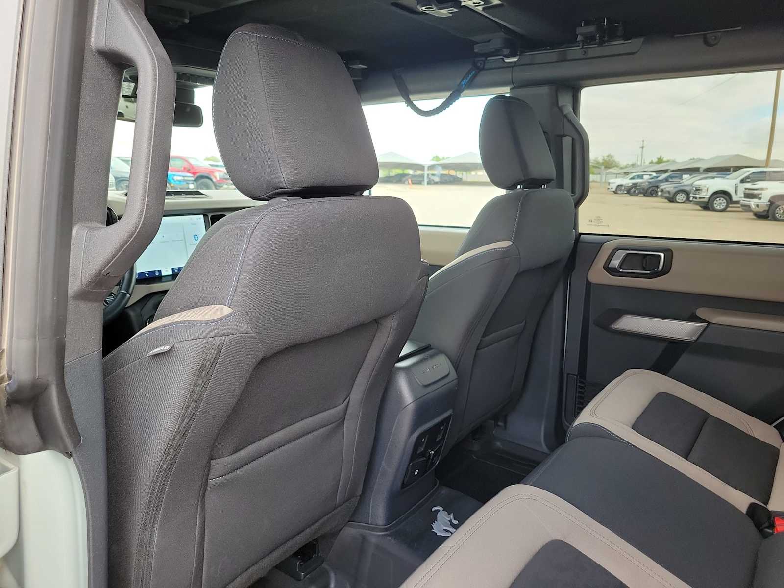 Thumbnail: 2022 Ford Bronco - 16