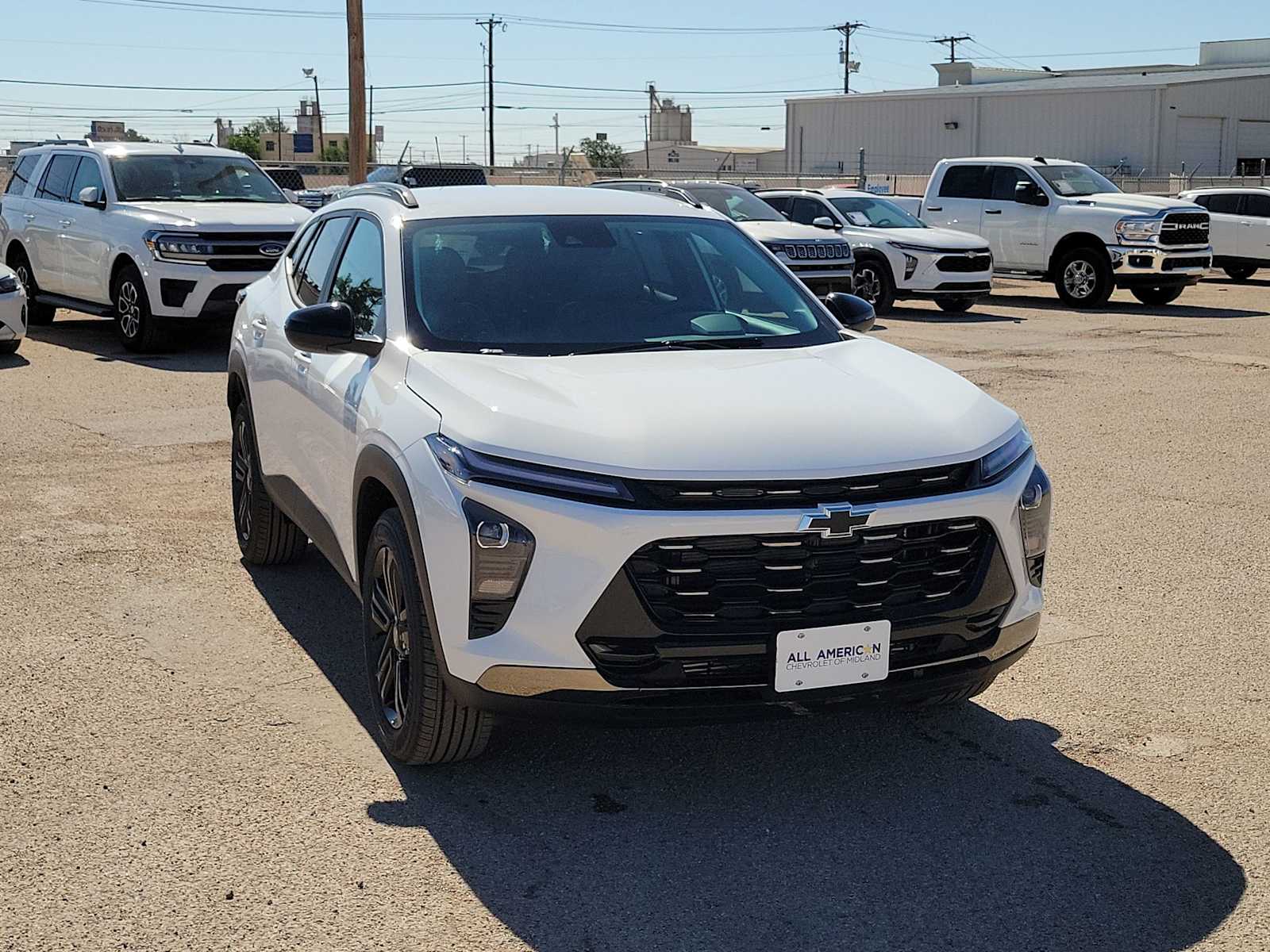 Thumbnail: 2026 Chevrolet Trax - 2