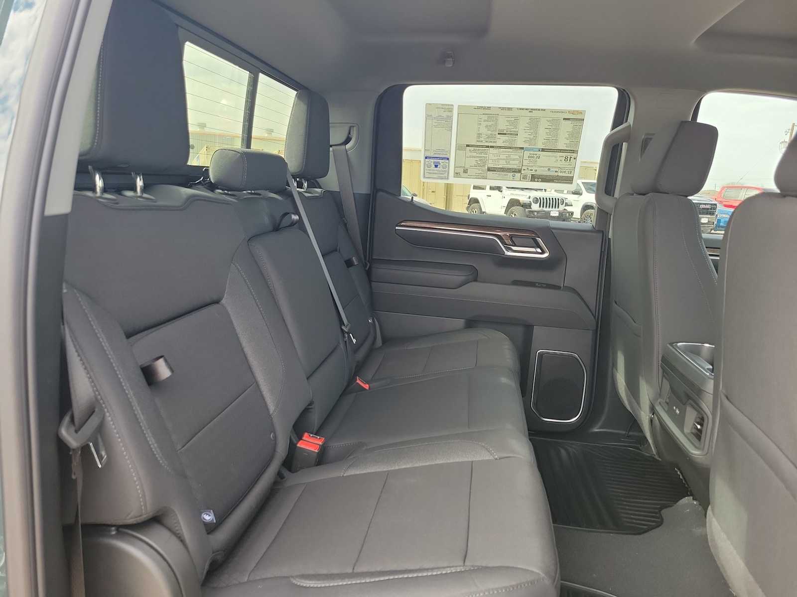 Thumbnail: 2025 Chevrolet Silverado 1500 - 21