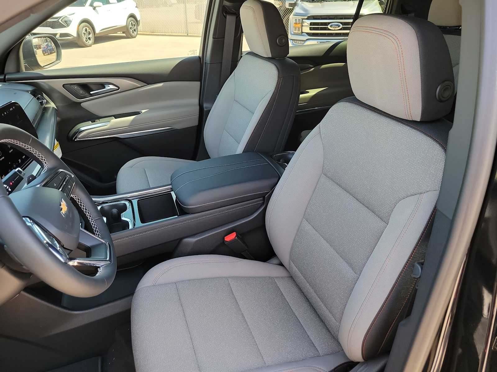 Thumbnail: 2026 Chevrolet Traverse - 15