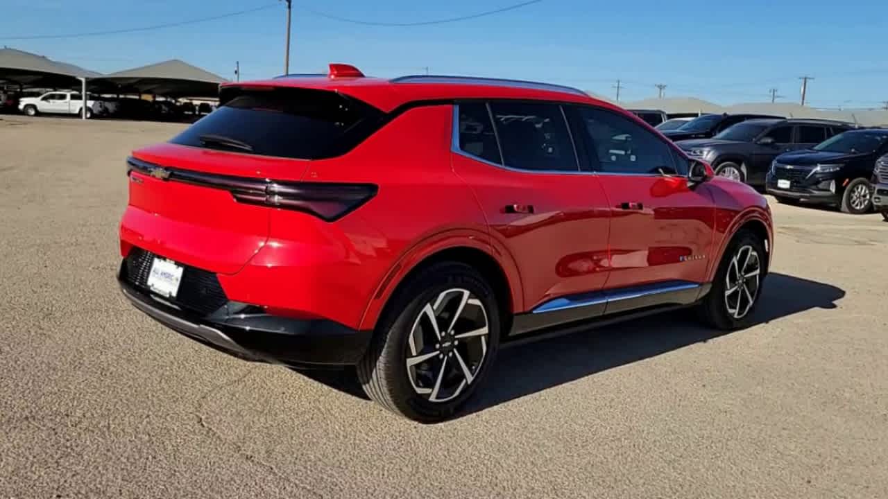 Thumbnail: 2024 Chevrolet Equinox - 8