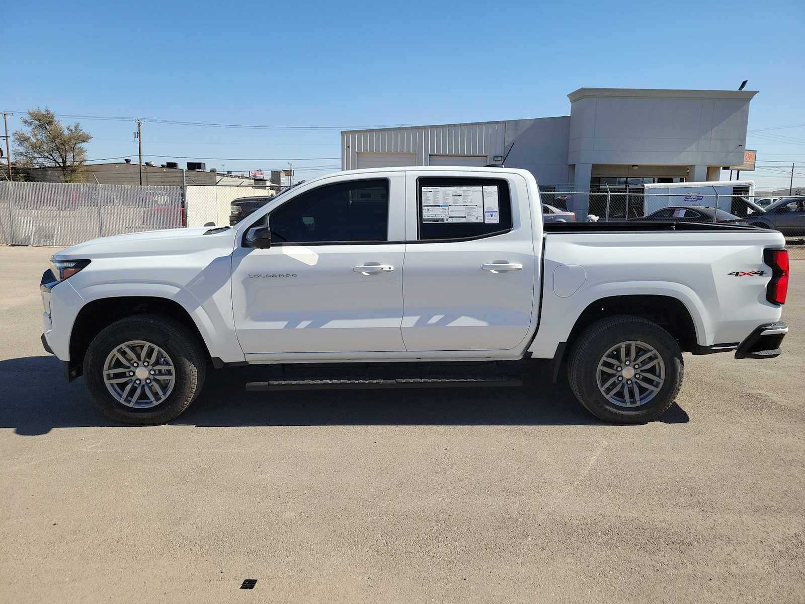 Thumbnail: 2026 Chevrolet Colorado - 11