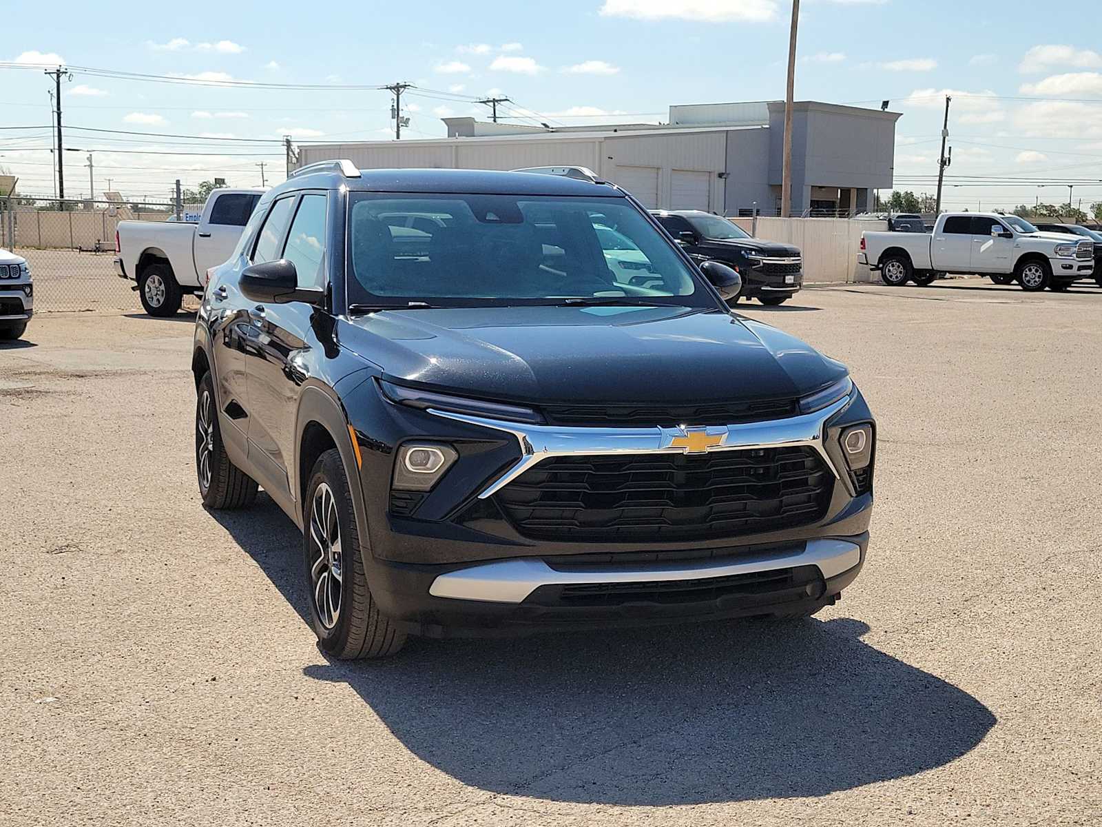 Thumbnail: 2025 Chevrolet TrailBlazer - 2