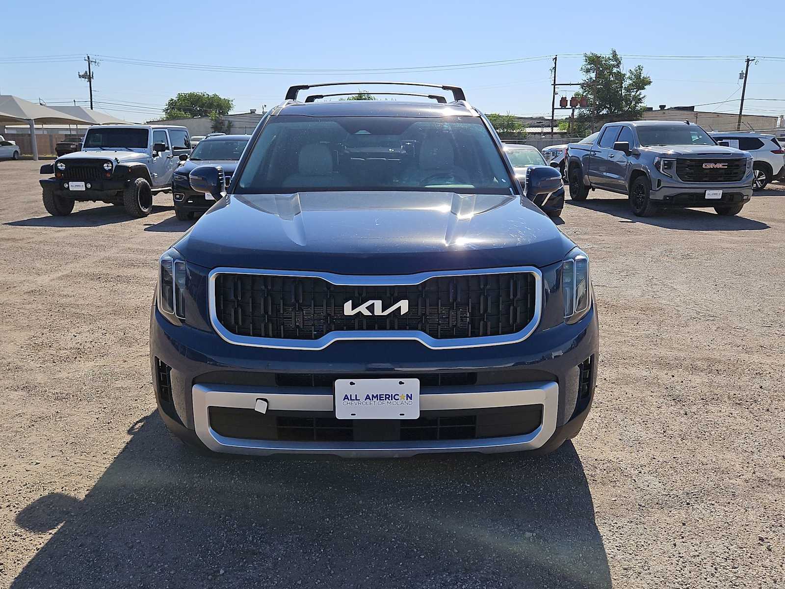 Thumbnail: 2023 Kia Telluride - 3