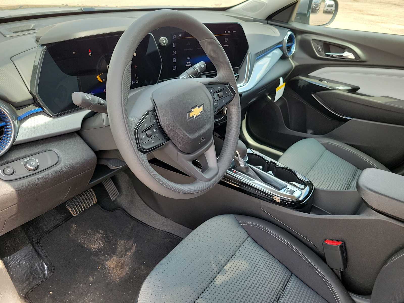 Thumbnail: 2026 Chevrolet Trax - 10