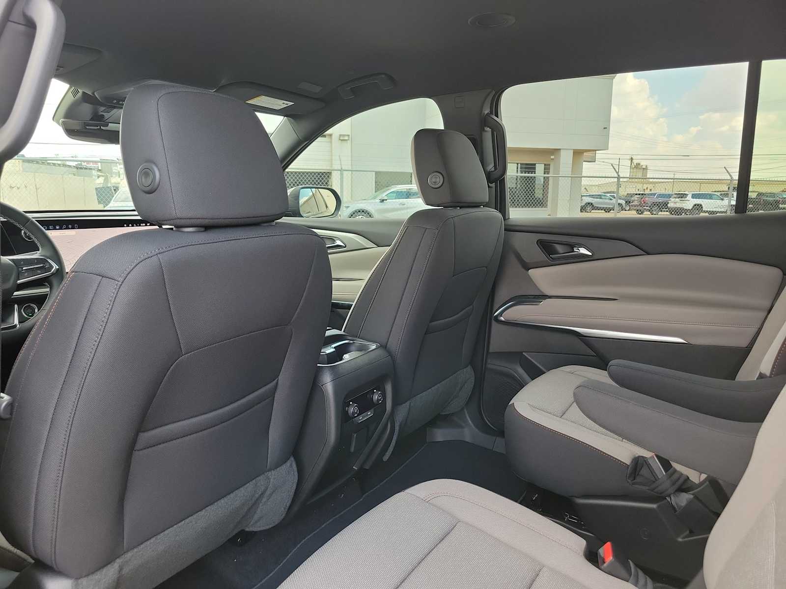 Thumbnail: 2026 Chevrolet Traverse - 19