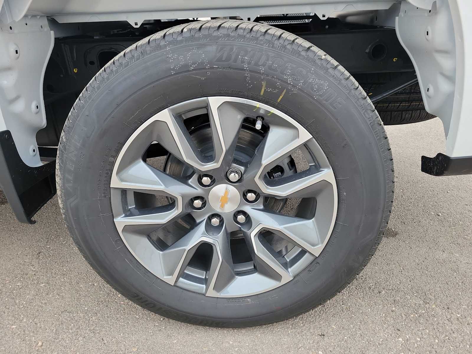 Thumbnail: 2026 Chevrolet Silverado 1500 - 16