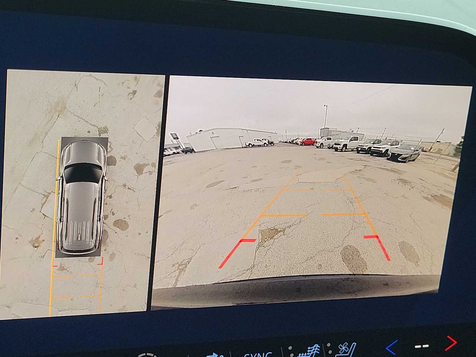 Thumbnail: 2026 Chevrolet Traverse - 24