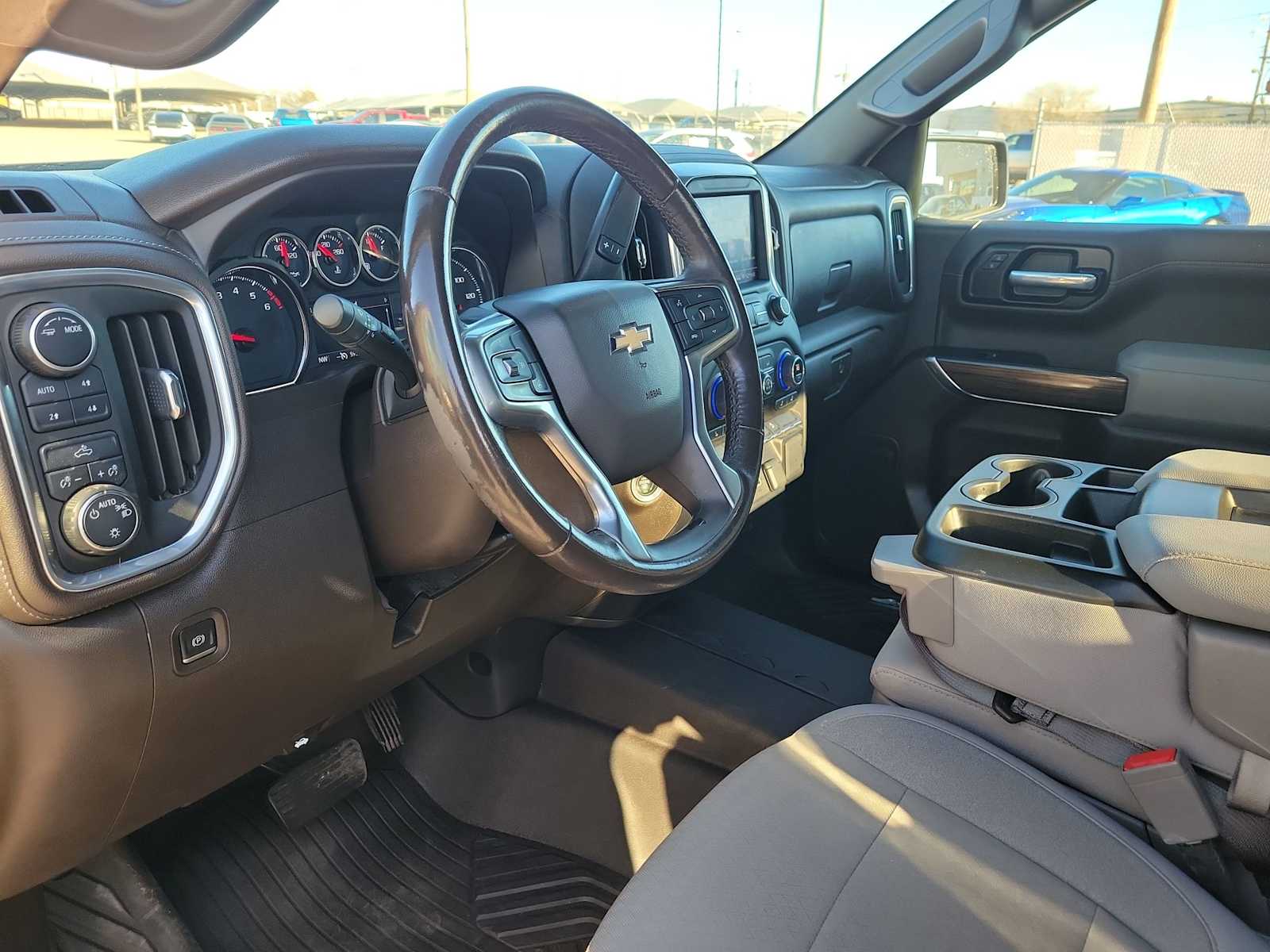 Thumbnail: 2021 Chevrolet Silverado 1500 - 10