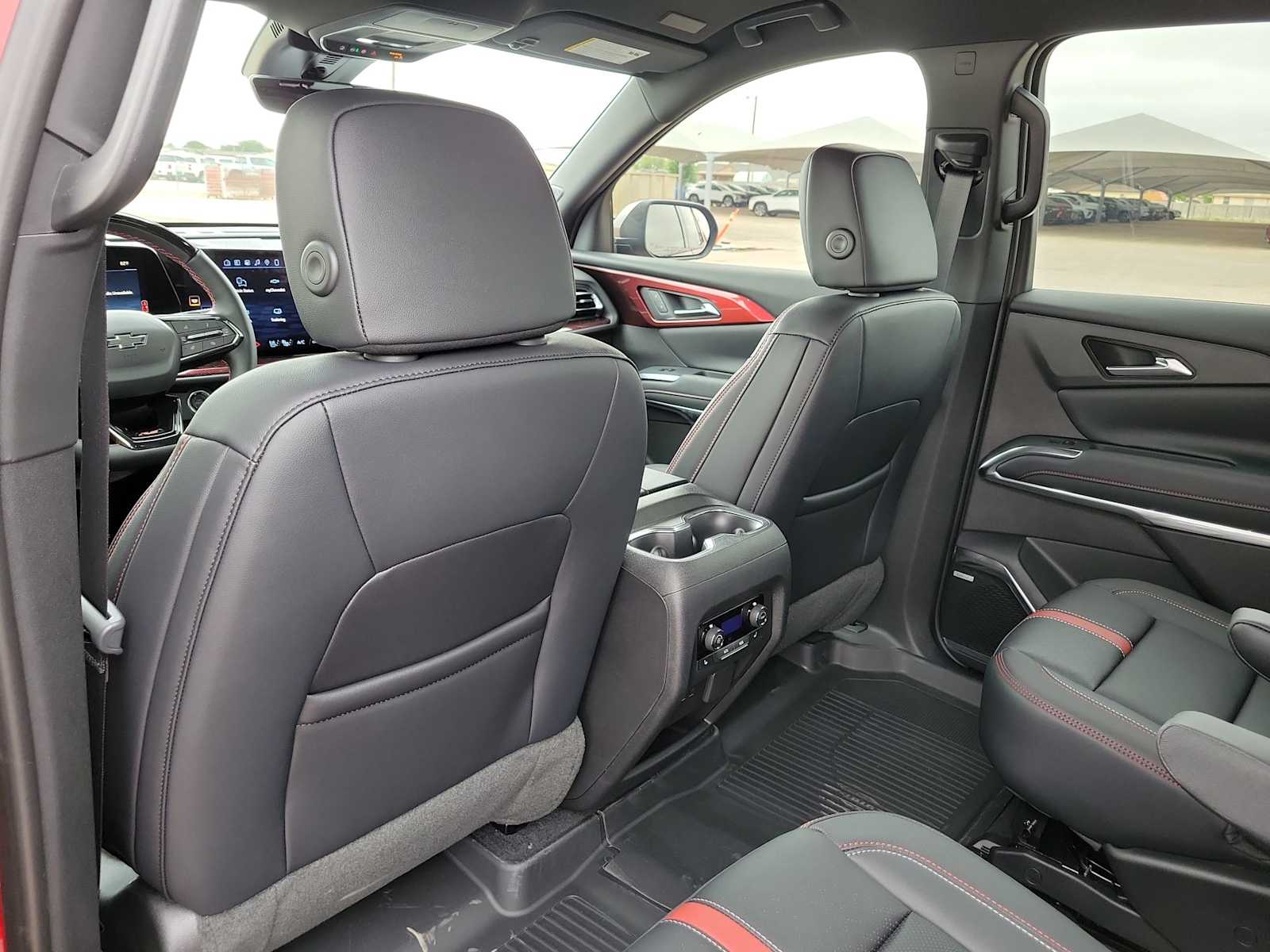 Thumbnail: 2026 Chevrolet Traverse - 16