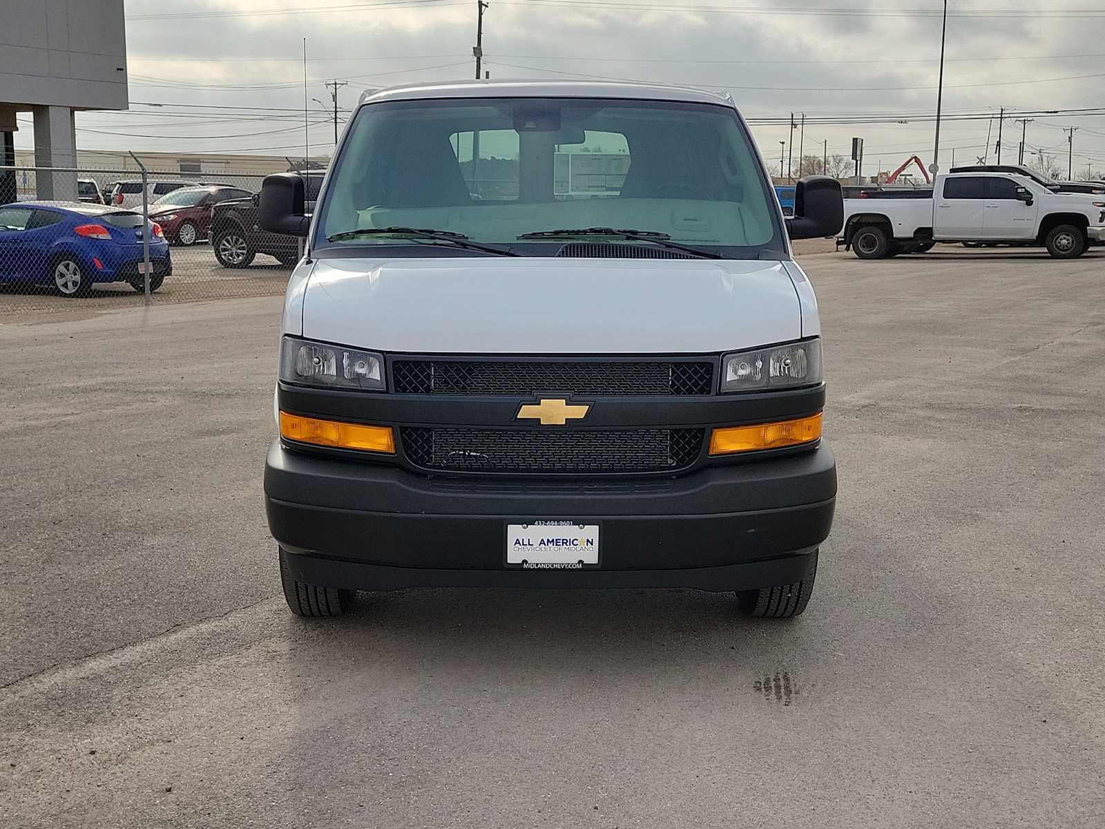 Thumbnail: 2026 Chevrolet Express - 3