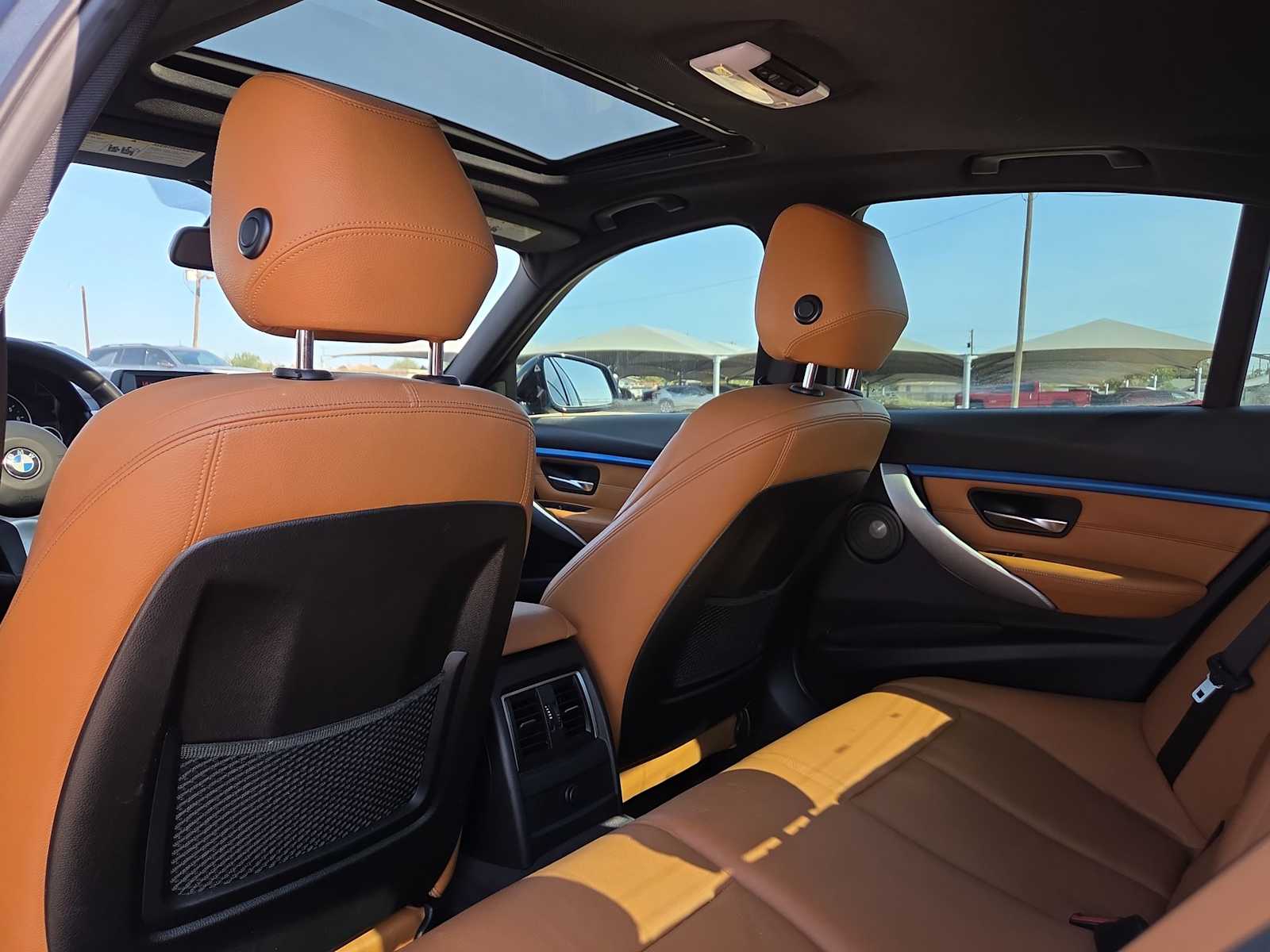 Thumbnail: 2018 BMW 3 Series - 16