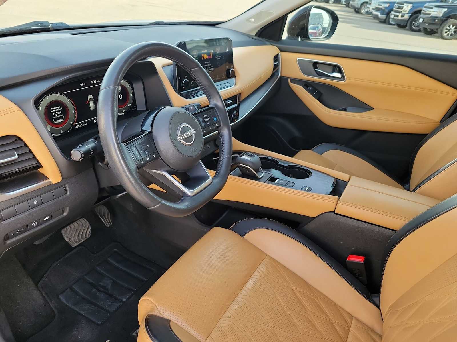 Thumbnail: 2023 Nissan Rogue - 10