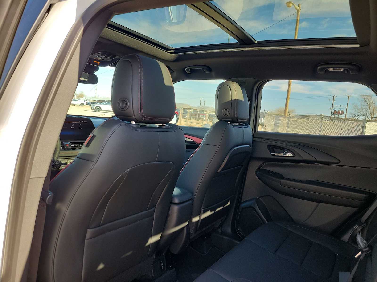 Thumbnail: 2026 Chevrolet TrailBlazer - 16