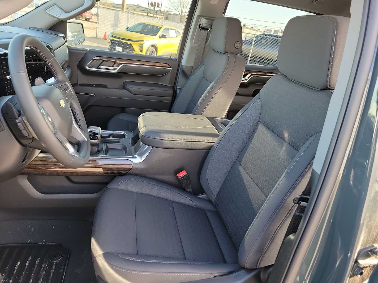 Thumbnail: 2026 Chevrolet Silverado 1500 - 14