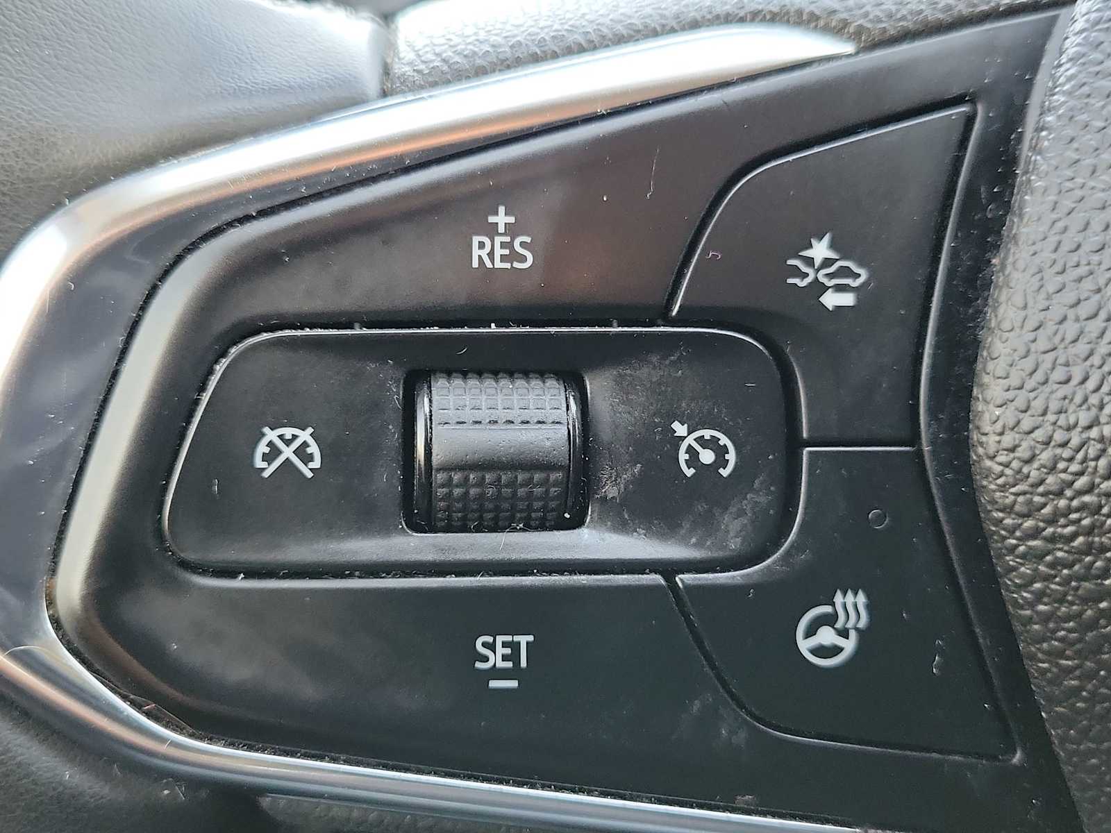 Thumbnail: 2024 Chevrolet Trax - 27