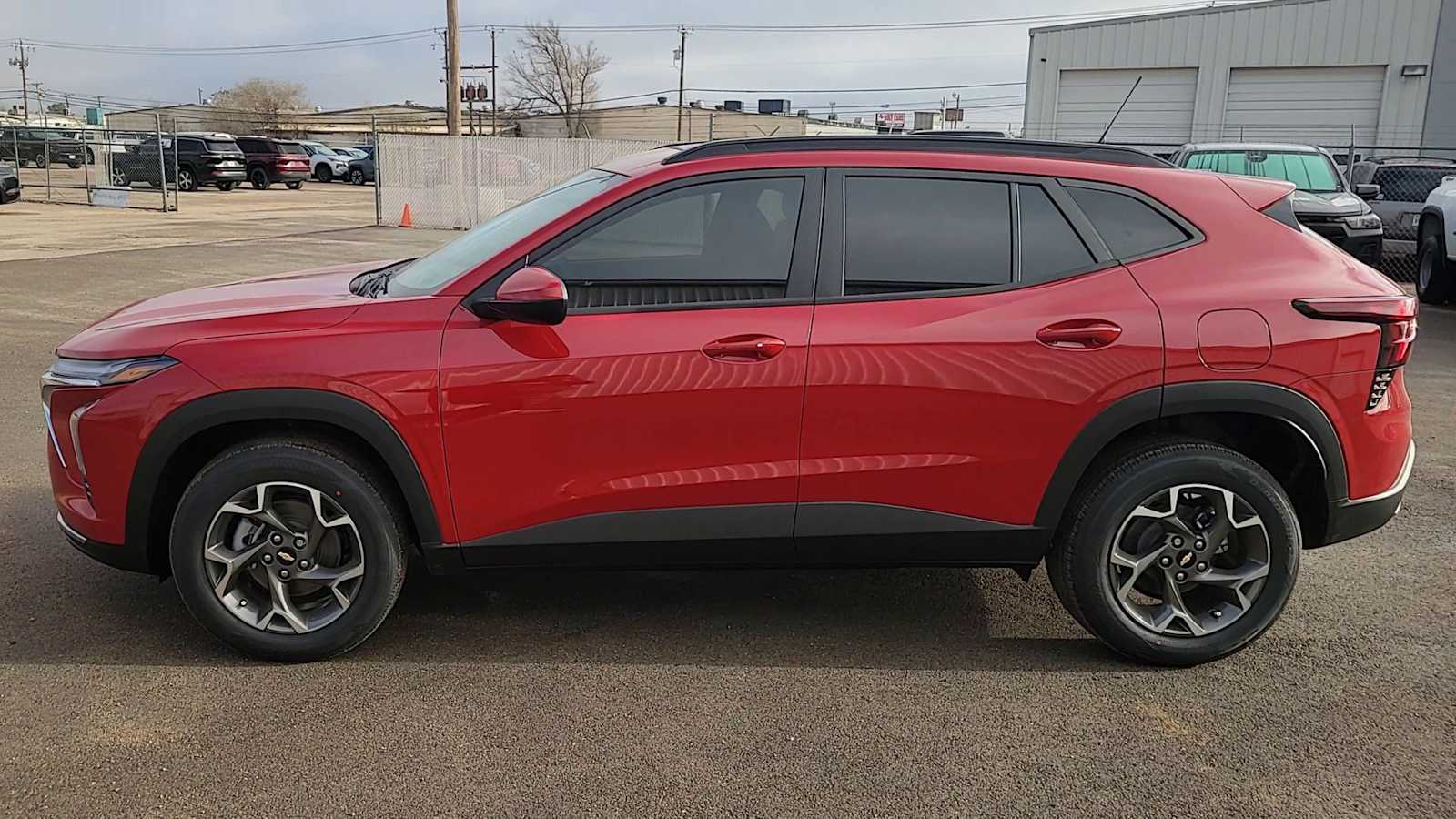 Thumbnail: 2026 Chevrolet Trax - 5