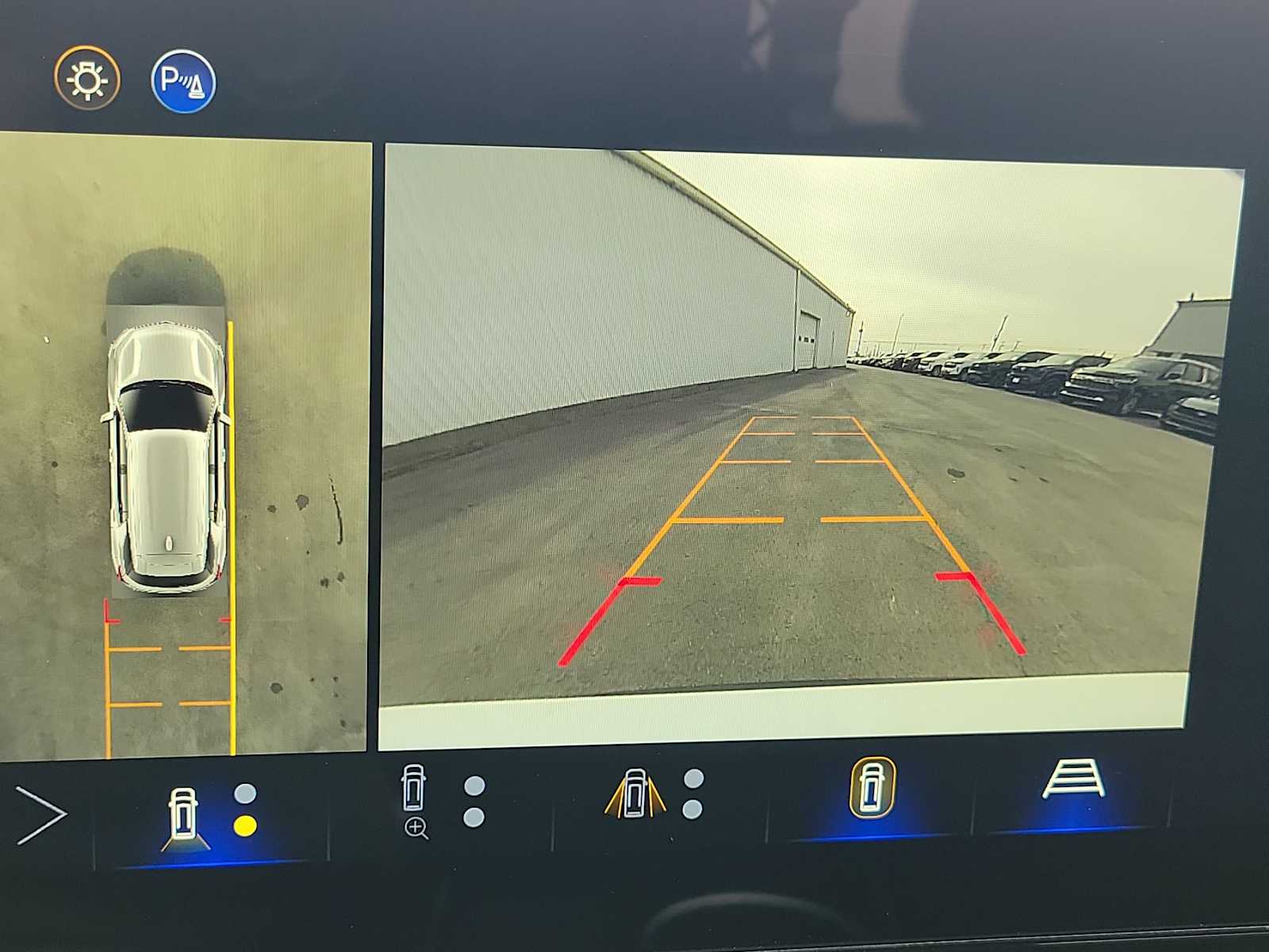 Thumbnail: 2026 Chevrolet Equinox - 28